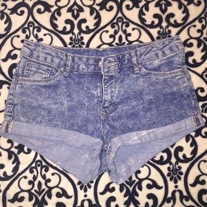 Acid wash shortie shorts